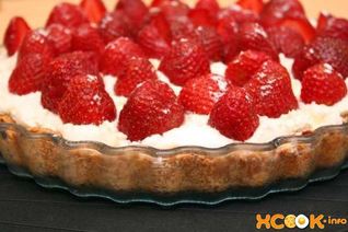 Пироги с клубникой