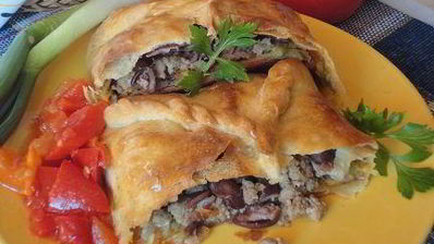 пироги с мясом, капустой и фасолью