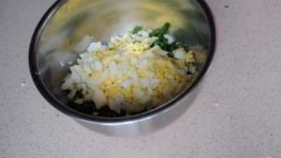 пышный заливной пирог с яйцом и луком