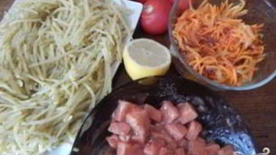 слоеный пирог с красной рыбой