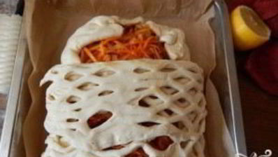 слоеный пирог с красной рыбой