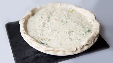 сырный пирог с красной рыбой