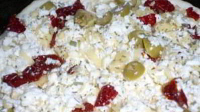 сырный закусочный пирог с оливками