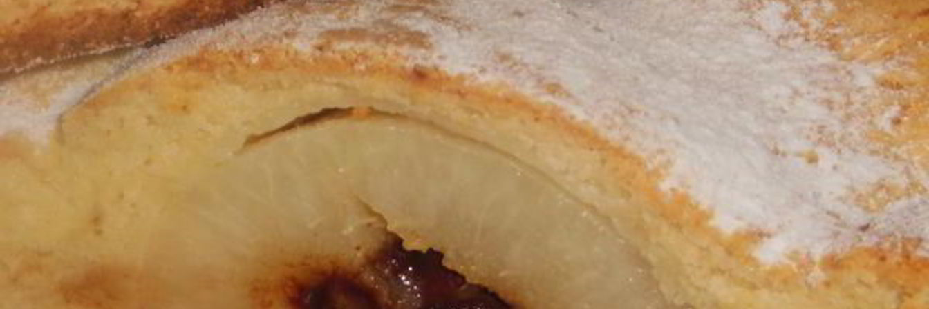 Творожный пирог с грушами и шоколадом