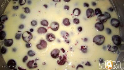 вишневый пирог в мультиварке