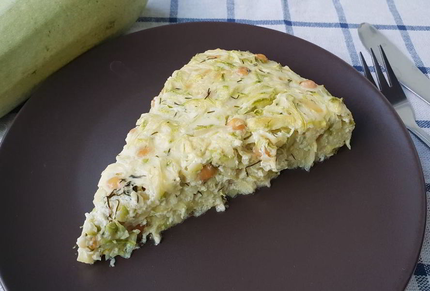 Заливной пирог с кабачками и кукурузой