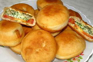 Домашние пирожки Бомбочки с брынзой