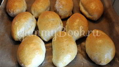 дрожжевые пирожки с капустой