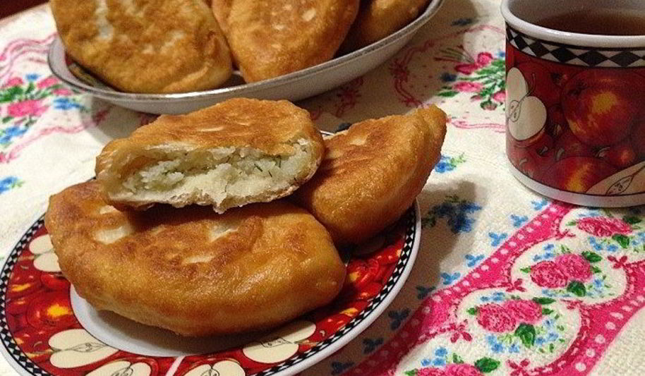 Рецепт дрожжевых пирожков с картофельной начинкой