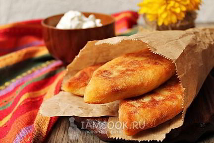 Картофельные пирожки с мясом