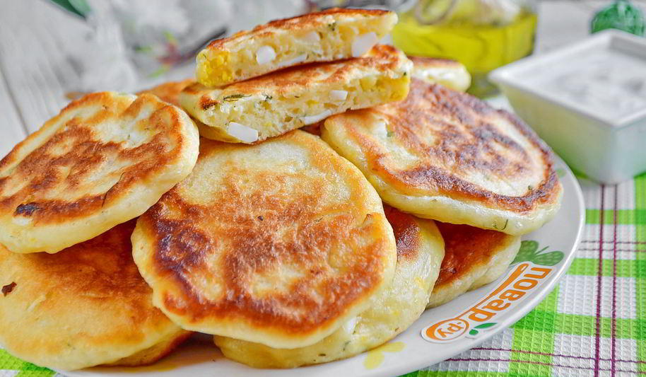 Рецепт ленивых пирожков с зеленым луком и яйцом