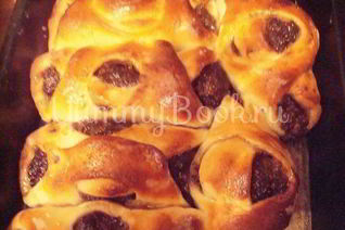 Открытые пирожки с сухофруктами