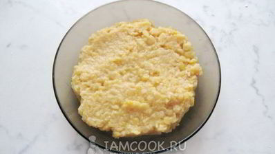 пирожки с горохом, жареные на сковороде