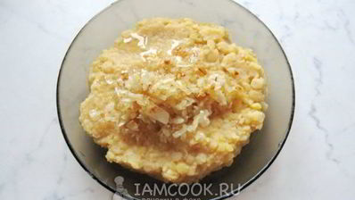 пирожки с горохом, жареные на сковороде