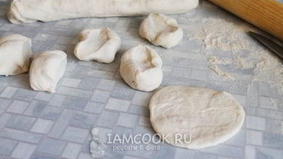 пирожки с капустой и мясом в духовке