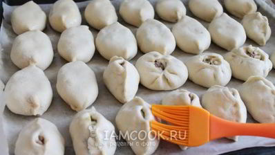 пирожки с капустой и мясом в духовке