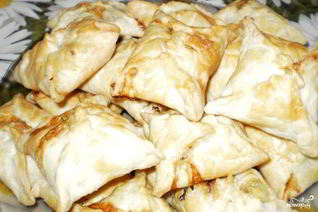 Пирожки с колбасой и сыром