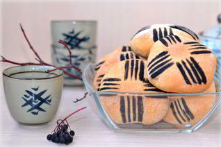 Пирожки с мясом в японском духе