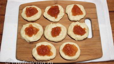 пирожки с повидлом