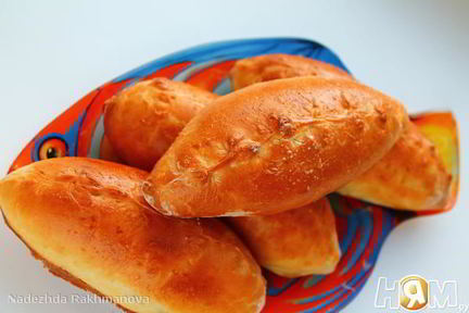 Пирожки с рыбой и рисом в хлебопечке