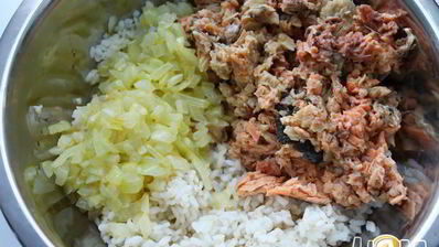 пирожки с рыбой и рисом в хлебопечке