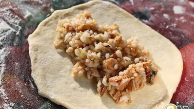 пирожки с рыбой и рисом в хлебопечке