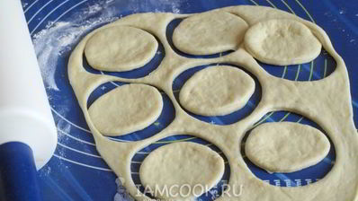 пирожки с вишней в духовке