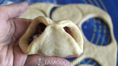 пирожки с вишней в духовке