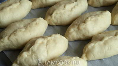 пирожки с вишней в духовке