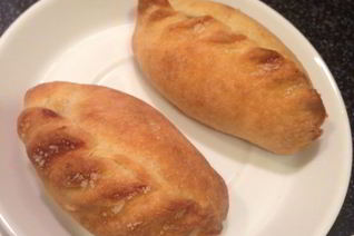 Пирожки с яблоками из творожного теста