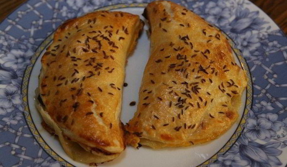 Рецепт пирожков со шпинатом и грушей