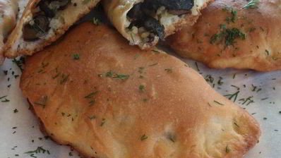 постные пирожки с рисом и грибами