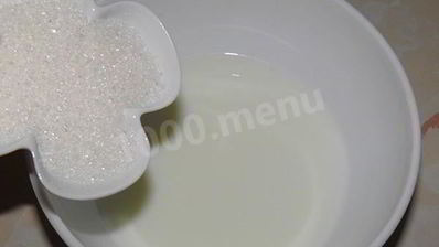 сдобные дрожжевые пирожки с яйцом и луком