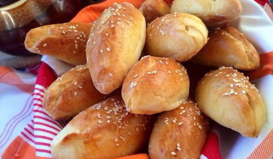 Рецепт скороспелых пирожков с печенью и овощами