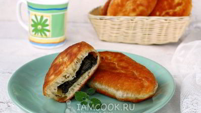 сладкие жареные пирожки со щавелем