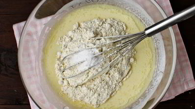 сладкие жареные пирожки со щавелем