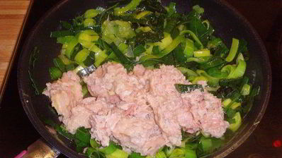 слоеные открытые пирожки