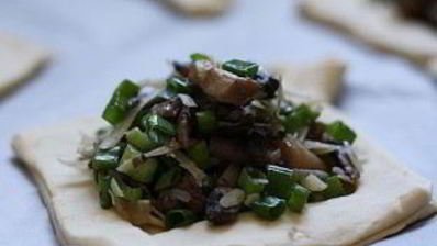 слоеные пирожки с начинкой