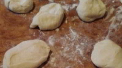жареные пирожки на сыворотке