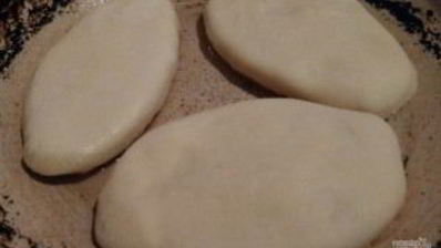 жареные пирожки на сыворотке