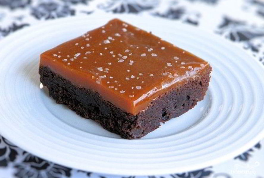 Брауни с карамелью