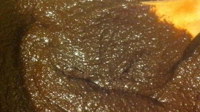 брауни с темным пивом и малиной