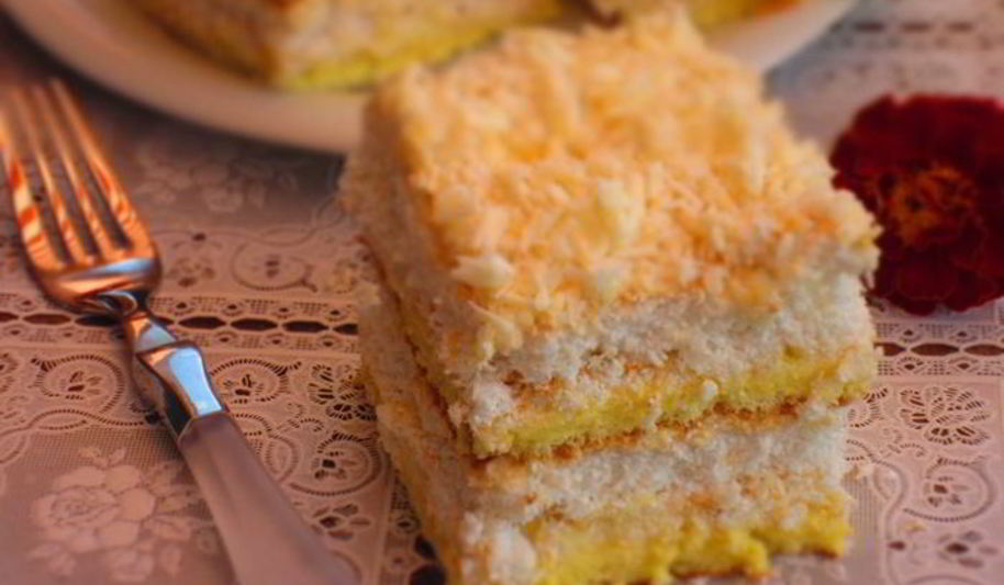 Рецепт кокосового пирожного с нежным сливочным кремом