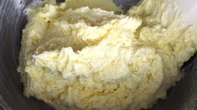 кокосовое пирожное с нежным сливочным кремом