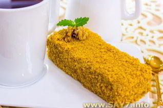 Медовое пирожное