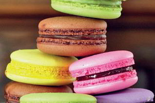 Миндальные пирожные макарон