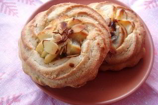 Песочные пирожные с яблочным повидлом