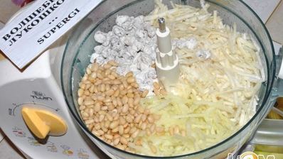 пирожное из корня сельдерея с творожным кремом