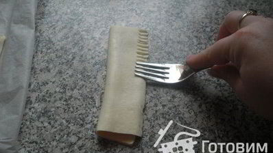 пирожное из слоенного теста