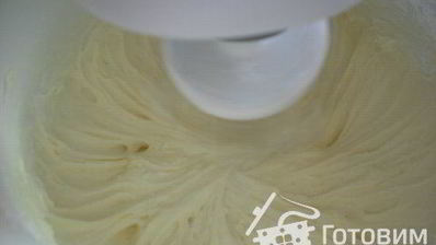 пирожное из слоенного теста